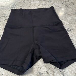 Lululemon black shorts
